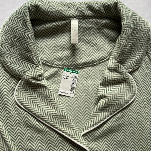 [SOLD] Soft & Warm brand new F/W Pajama - Picture 3 of 5